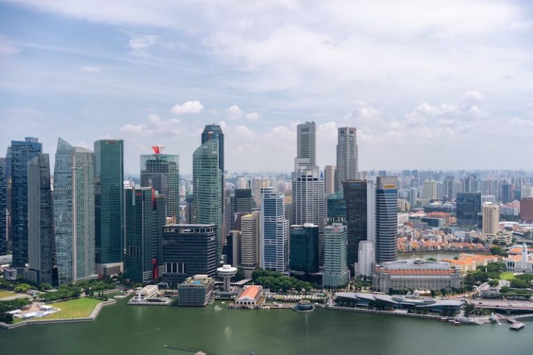 Horizonte de Singapur. Imagen destacada de "Contratación de empleados en Singapur: lo que se debe tener en cuenta"