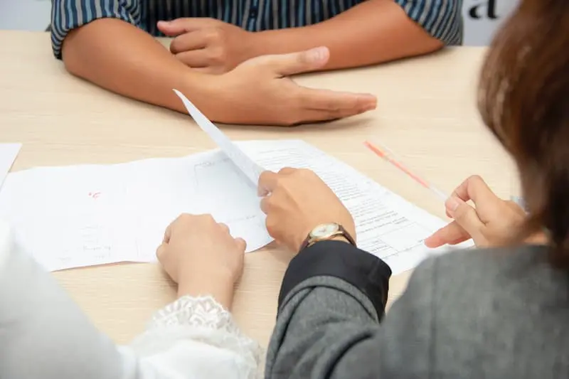 How to Write an Outstanding Resume that Gets Noticed by Employers