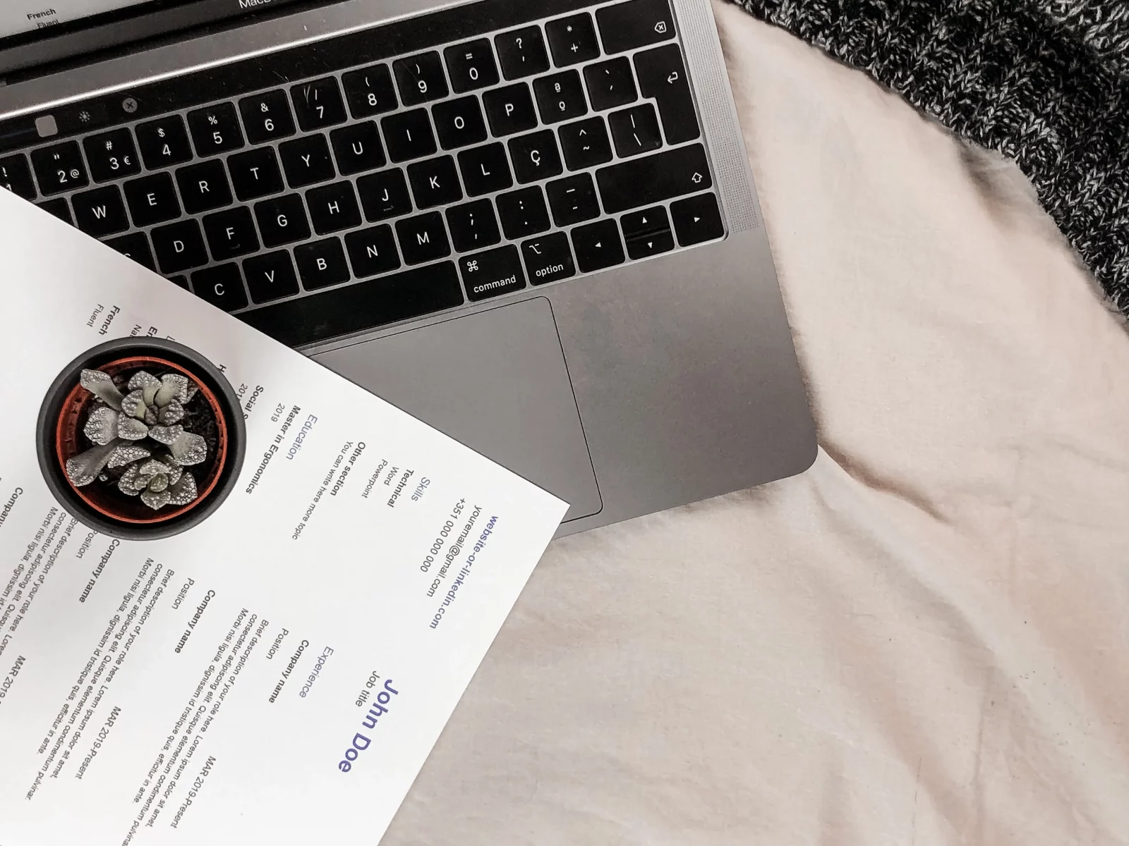 How to Use ChatGPT to Create a Resume