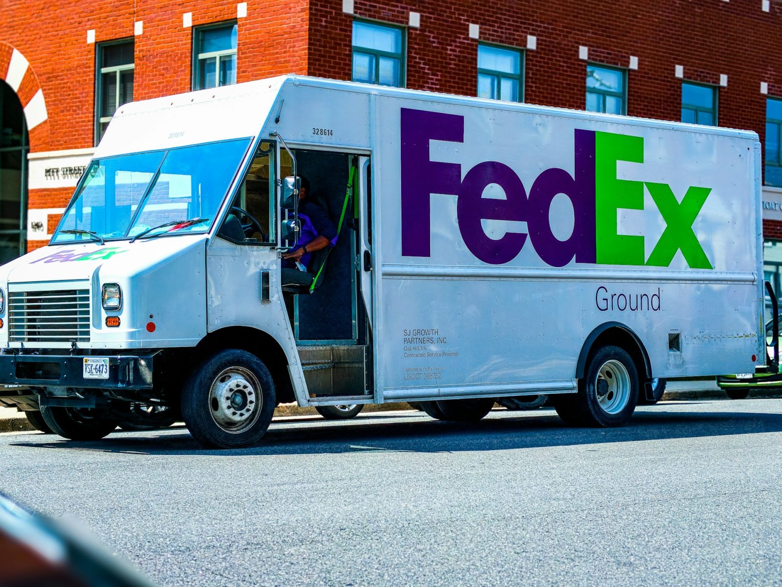 How to Get a Job at Fedex
