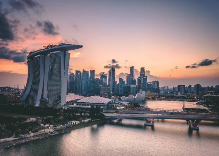 find a job in singapore as a foreigner